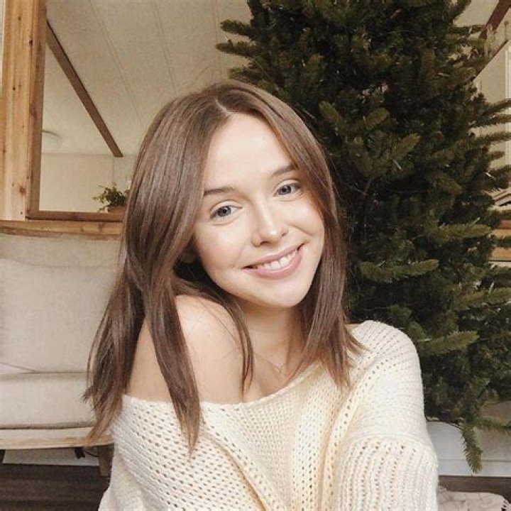 Acacia Brinley Biography, Age, Height, Family Life & Why She Is Famous