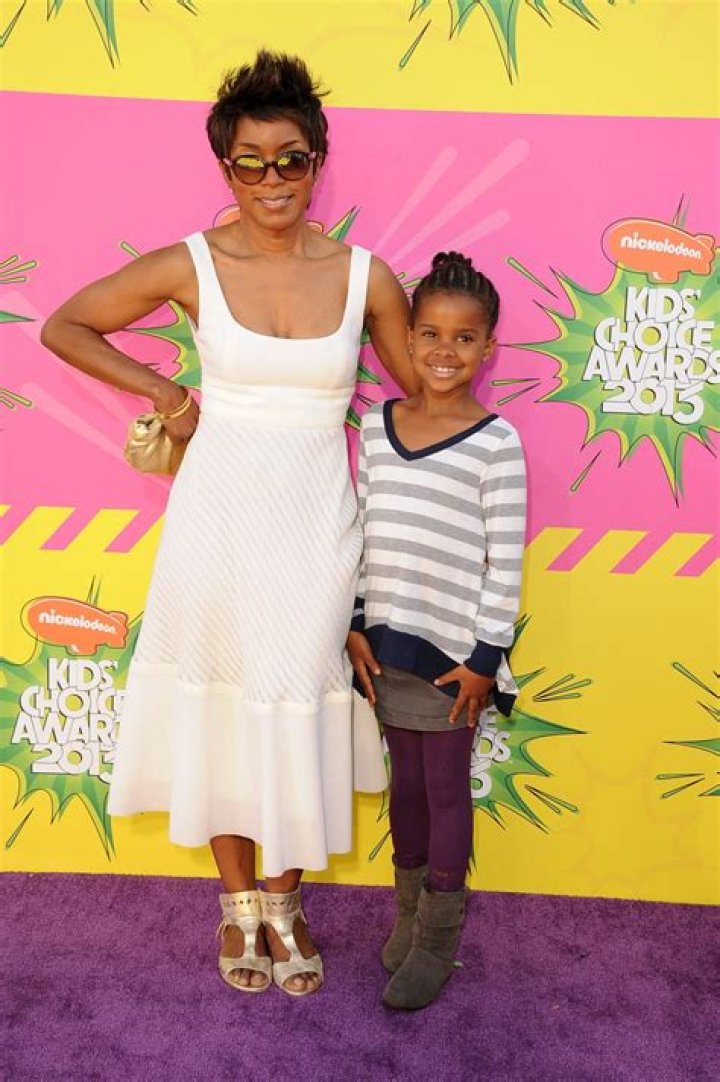Angela Bassett Husband, Age, Body Net Worth, Net Worth, Kids, Bio