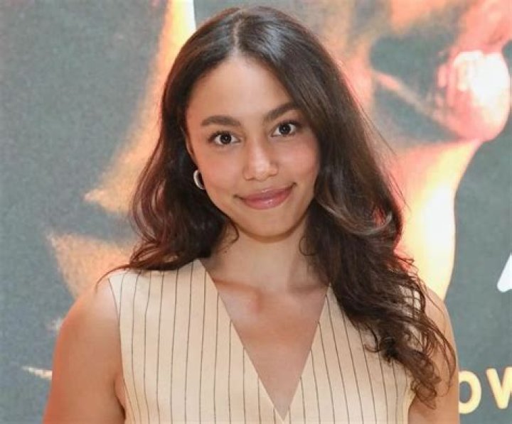 Emma Ferreira Biography