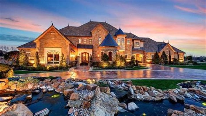 Everything's Bigger in Texas: 46-Bedroom Mansion Hits the Market