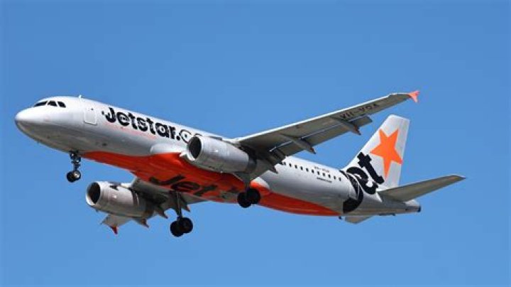 Jetstar 'misleading passengers' about flight rights