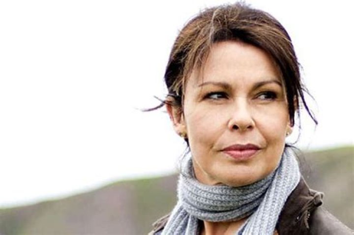 Julie Graham 'devastated' following husband's sudden death
