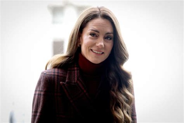 Kate Middleton is a green goddess in emerald power suit for surprise occasion