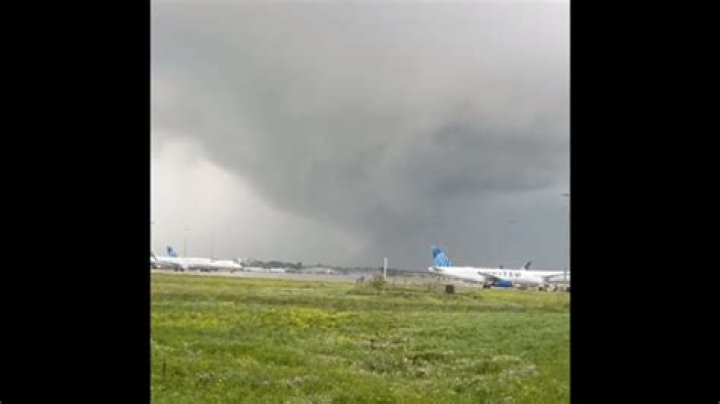 Tornado touches down near Chicago's O'Hare airport: Updates