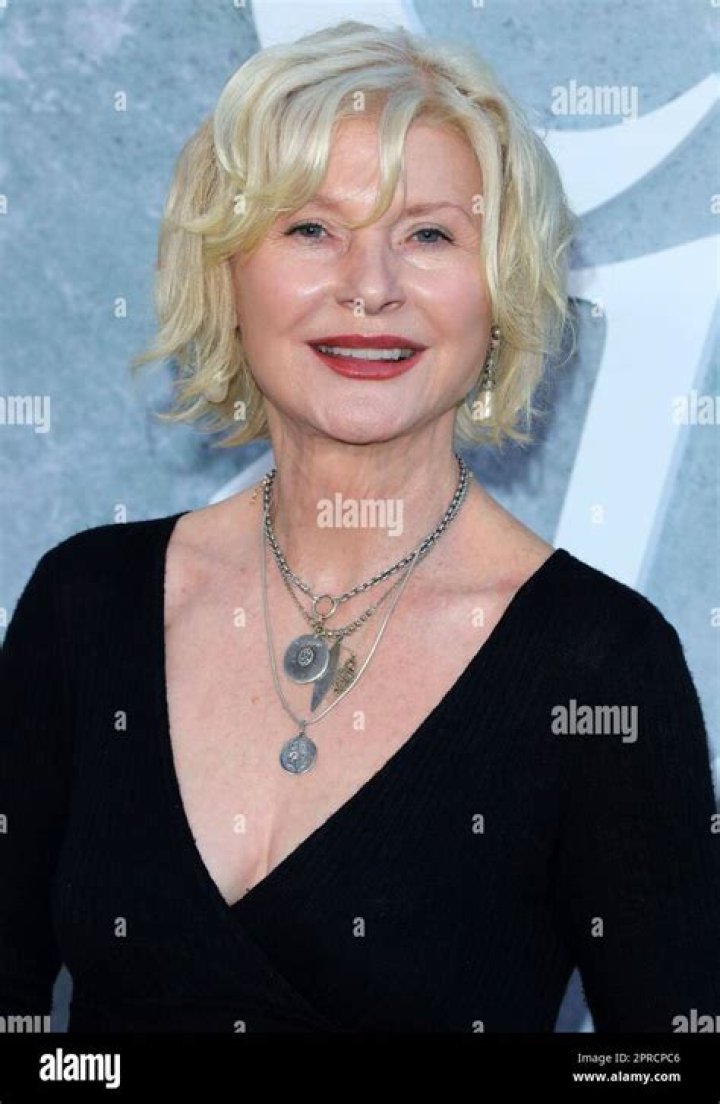 Who is Beth Broderick? 6 things to know about the actress